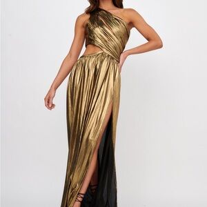 Selfie Leslie Metallic Gold Maxi Dress